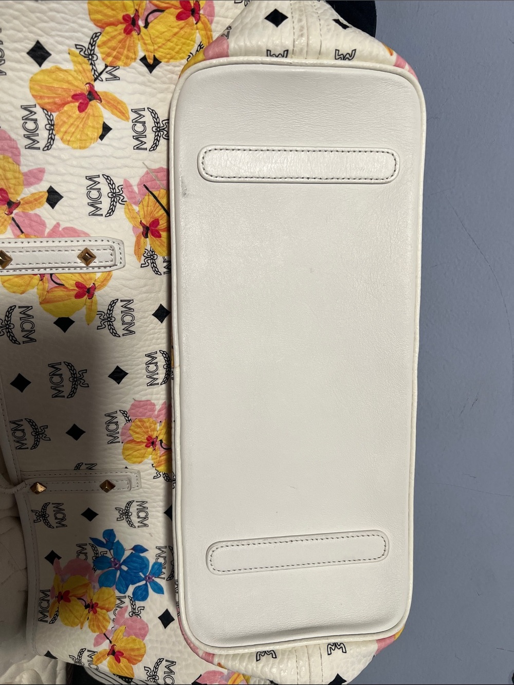 MCM White Leather Floral Print Tote with Pink, Yellow & Blue Blooms - Picture 4 of 4